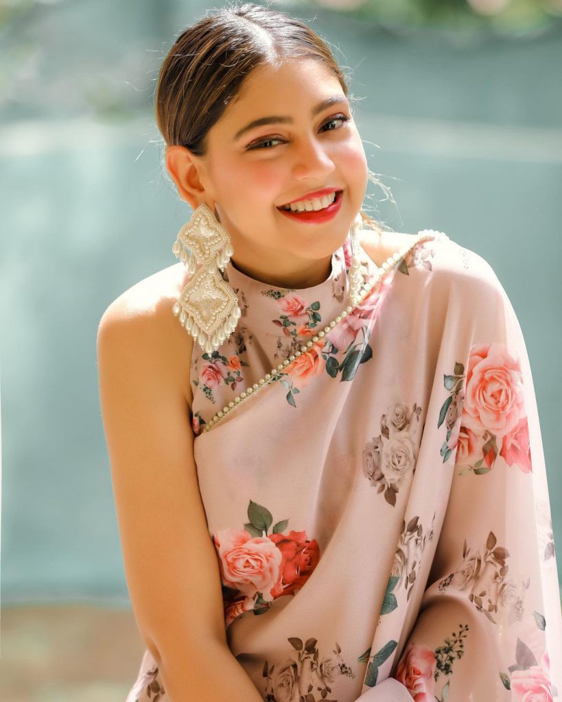 Niti-Taylor - Social Nation