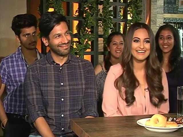 Video-_-Spotlight_-Sonakshi-Sinha-And-Kanan-Gill-On-Noor - Social Nation Kanan Gill- Comics in movies