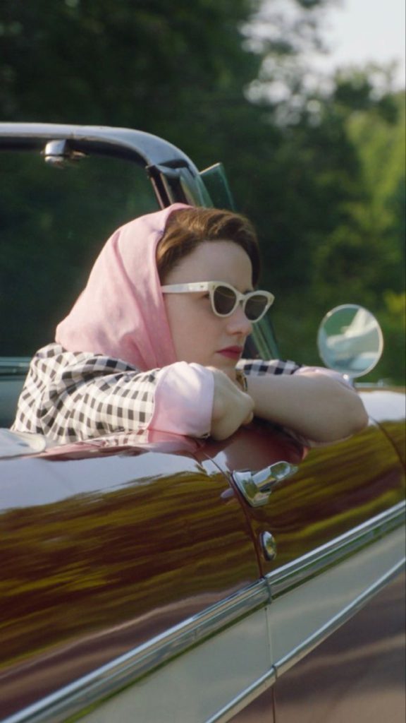 rachel-brosnahan-as-midge-maidel - Social Nation Mrs Maisel like a true heroine stands tall in adversity