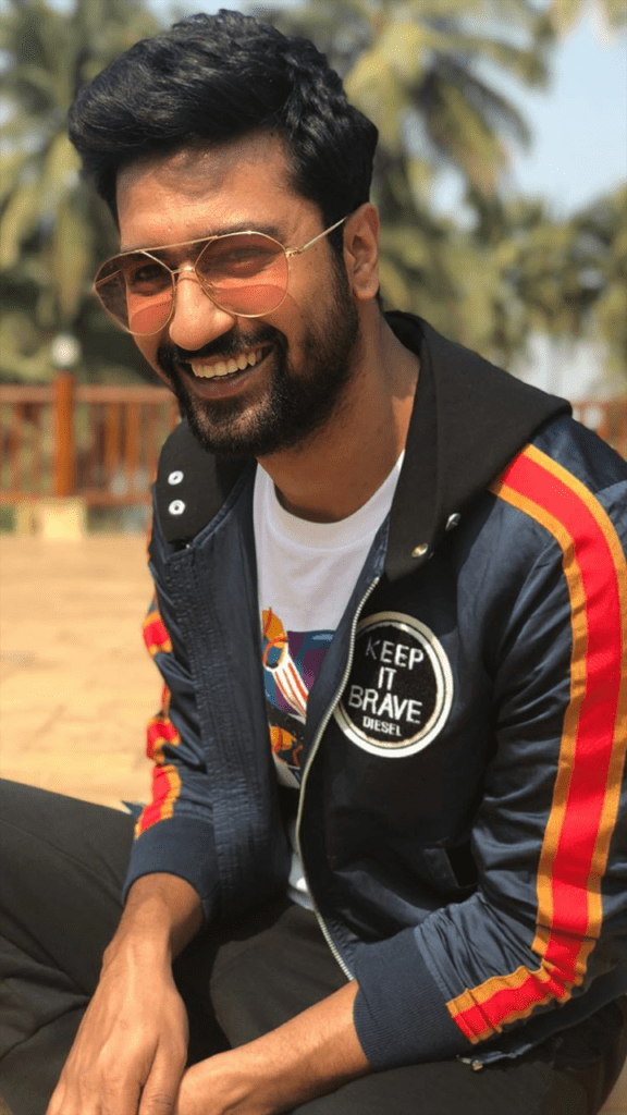 Vicky-Kaushal-VickyKaushal-StylishMundaVicky-TaapseePannu-RanbirKapoor-AliaBhatt-Sanju-Manmarziyan-HairStyle-Uri-Bollywood-Actor-Filmfare-Magazine-Photoshoot-1 - Social Nation Vicky Kaushal Dancing to Obsessed