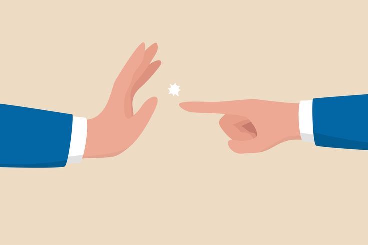 Management-skill-to-stop-or-compromise-disagreement-conflict-business-war-fight-dispute_ - Social Nation Quality content through feedback & constructive criticism