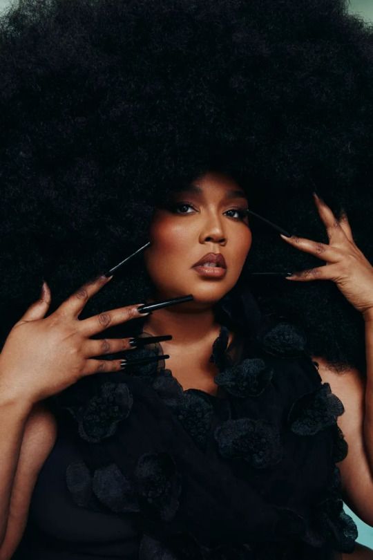 Lizzo-Performs-Proud-Mary-as-Tribute-to-Rock-Icon-Tina-Turner - Social Nation Lizzo lost followers over sexual harassment allegations
