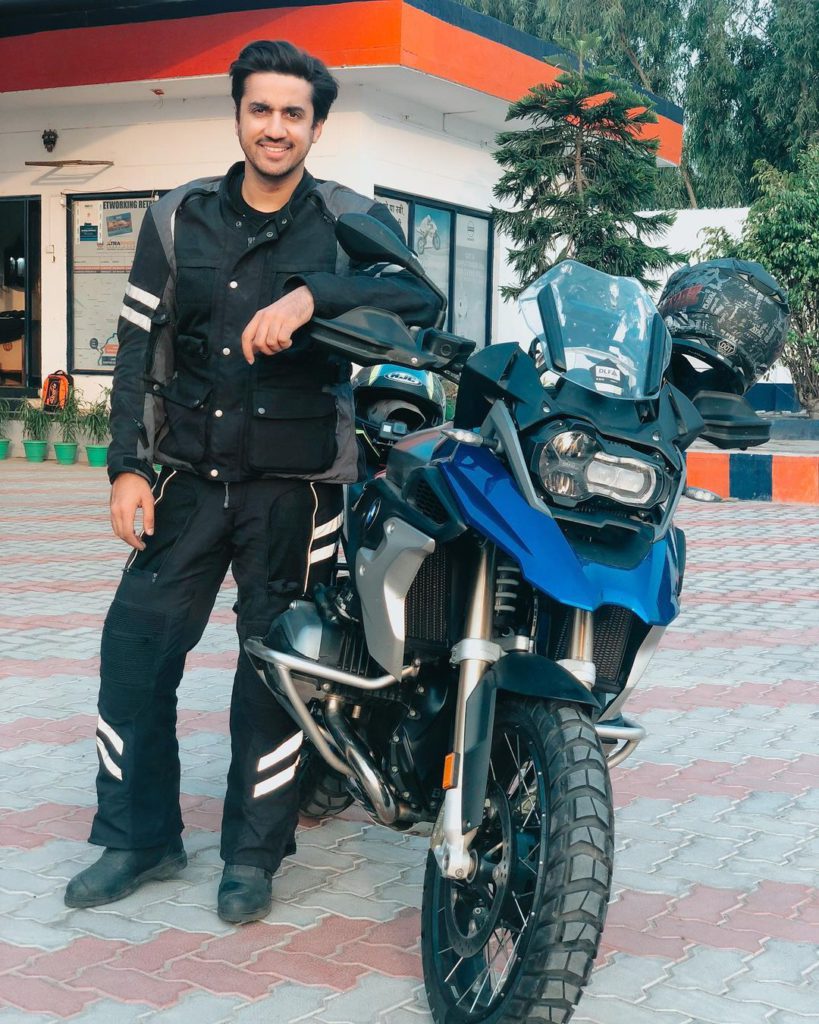 Snapinsta.app_277476560_365876252116360_7920986864643513912_n_1080 - Social Nation Nikhil Sharma aka Mumbiker Nikhil