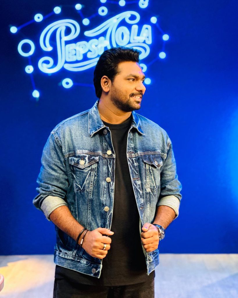 365069192_770698641464690_559589914036935505_n - Social Nation Zakir Khan and his comedy world successes