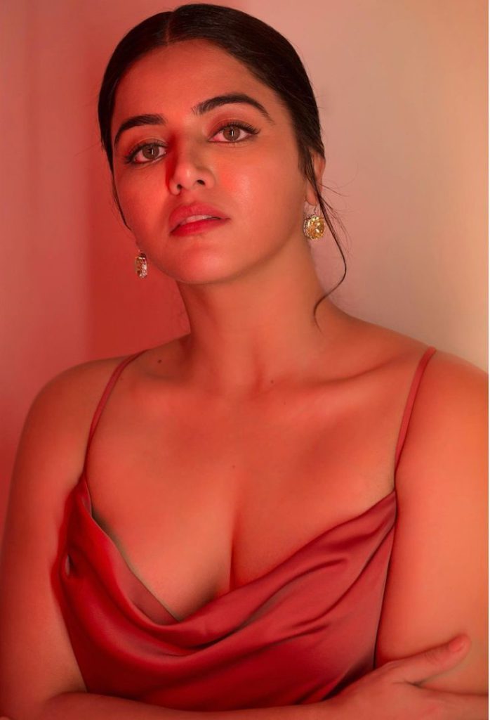 unnamed-file-2 - Social Nation Netflix's gem Wamiqa Gabbi steal the show in 2023