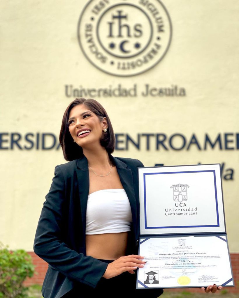 I-did-it-Ahora-si-me-pueden-decir-que-guapa-la-Licenciada-@manumatusphoto - Social Nation Sheynnis Palacios miss universe 2023 winner Miss india shweta sharda