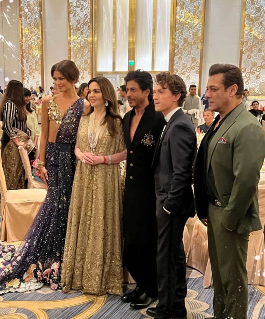 1680437057_shah-rukh-khan-salman-khan-zendaya-tom-holland-neeta-ambani-1 - Social Nation tom holland zendaya nmacc opening neetu ambani shah rukh khan king bhai salman celebrities