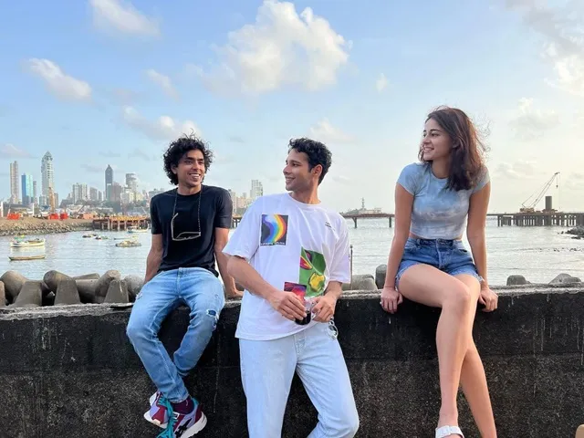 Ananya-Pandays-film-Kho-Gaye-Hum-Kahan-4 - Social Nation kho gaye hum kahan trailer reactions ananya pandey siddhant chaturvedi adarsh gourav zoya akhtar farhan ritesh sidwani
