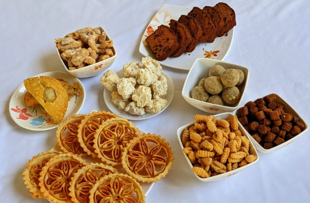 Image-1 - Social Nation Indian Christmas recipes, Christmas recipes, Anglo Indian community, rose cookie,