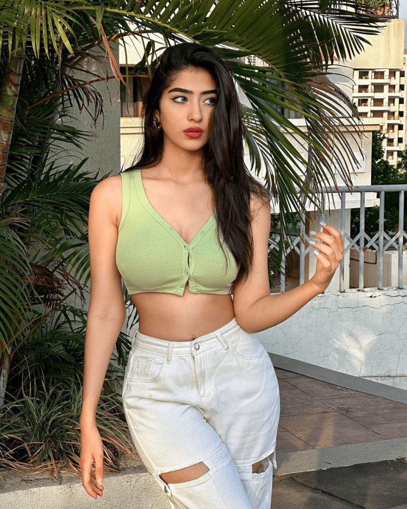 nazila-sitaishi-v0-poif4gjrsi5b1 - Social Nation Nazila Sitashi fashion influencer
