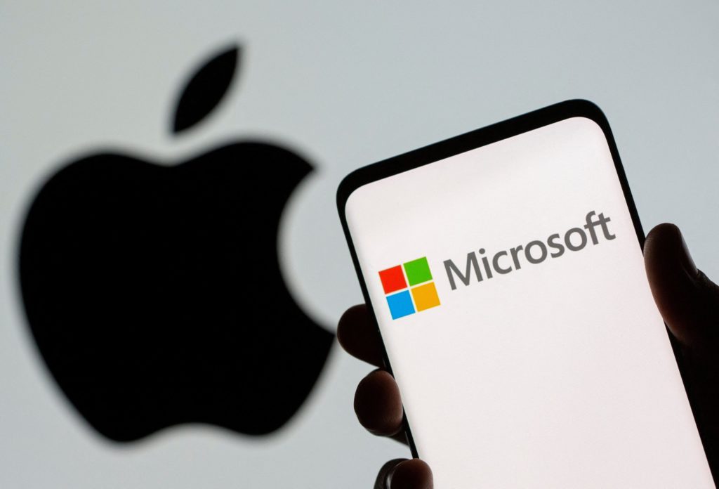 309809 - Social Nation microsoft apple rivalry