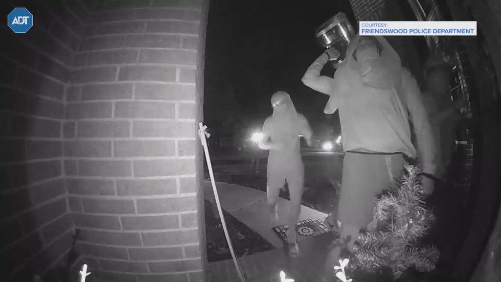 60dbf491-88fd-46d8-a689-aceeef5d8bce_1920x1080 - Social Nation tiktok door knock challenge teenagers bang kick doors criminal texas US