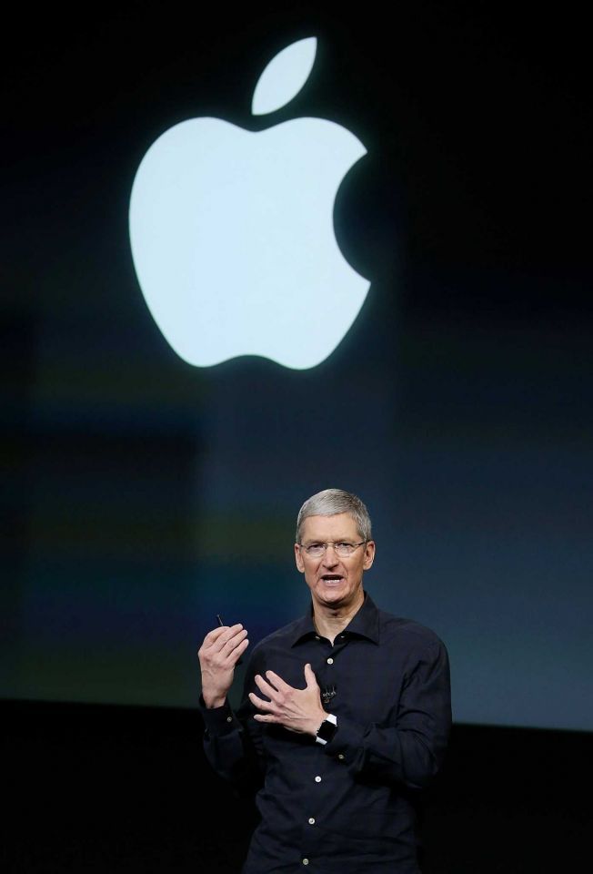As-Tim-Cook-announces-hes-gay-other-workplaces-lack-equality - Social Nation Even after Tim Cook deep involvement, Apple's Titan shuts down