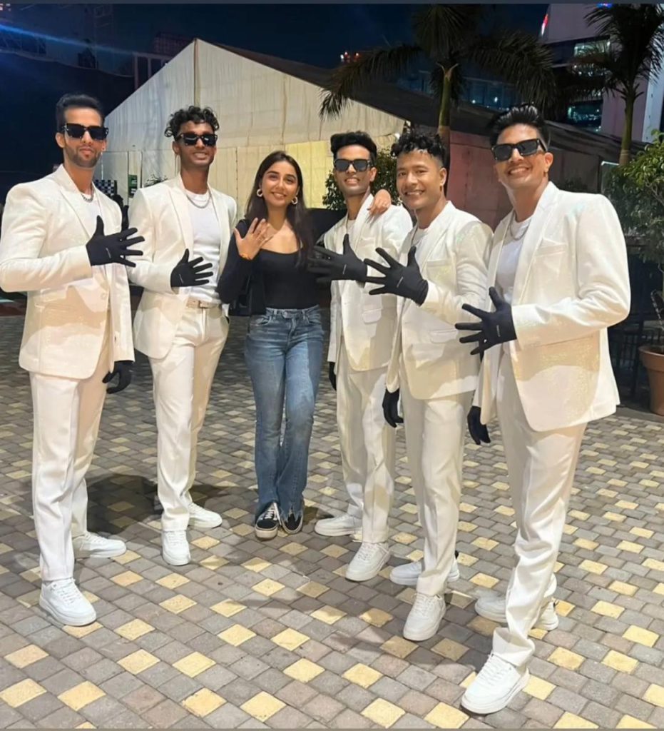 MJ5 meets Prajakta Koli at the Social Nation Festival