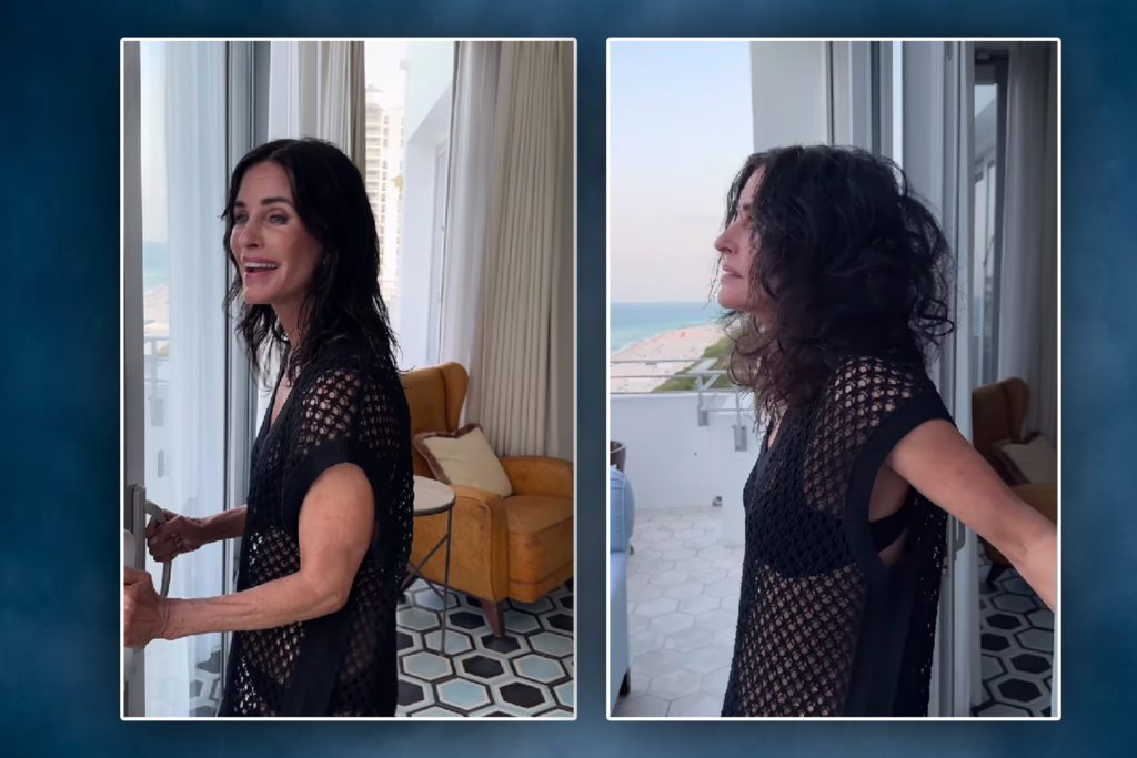 Courteney Cox - Social Nation Courteney Cox recreates the iconic Friends scene