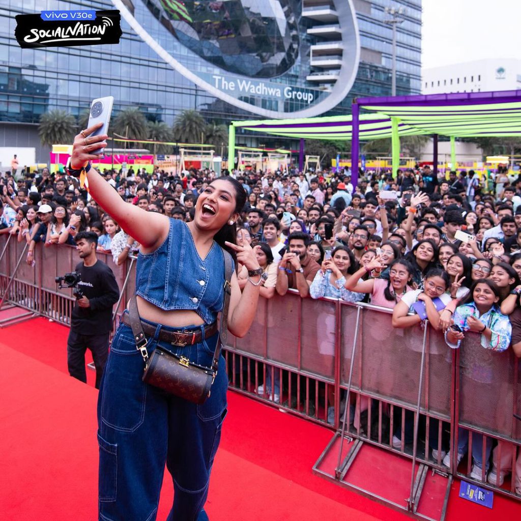 Snapinsta.app_441373927_18085634338448440_7432263588990507258_n_1080 - Social Nation RJ Princy Parikh The Social Nation Show podcast interview content creators influencers Festival comedy