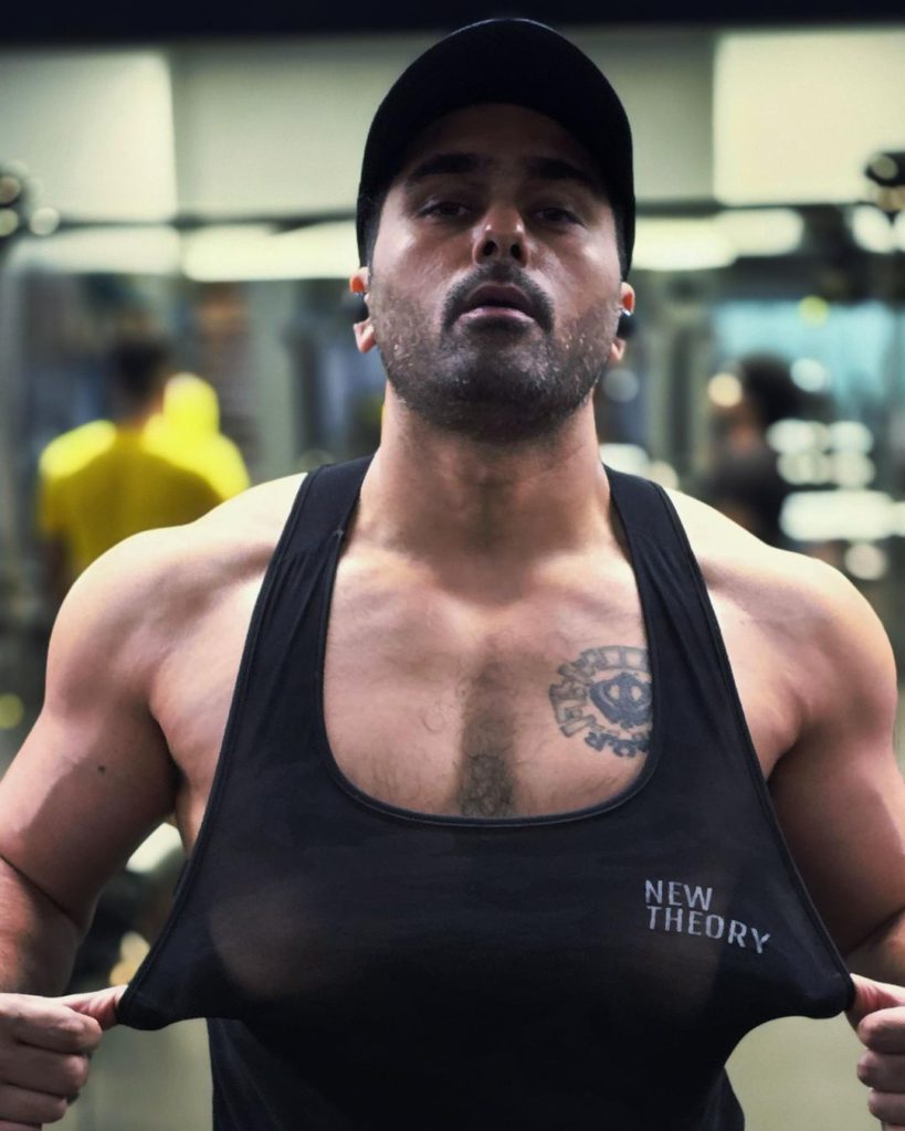 Snapinsta.app_448059022_442696025135676_2206870915299234697_n_1080 - Social Nation Zorawar Singh Ahluwalia content creator interview MensXP heartbreak childhood love relationships healing