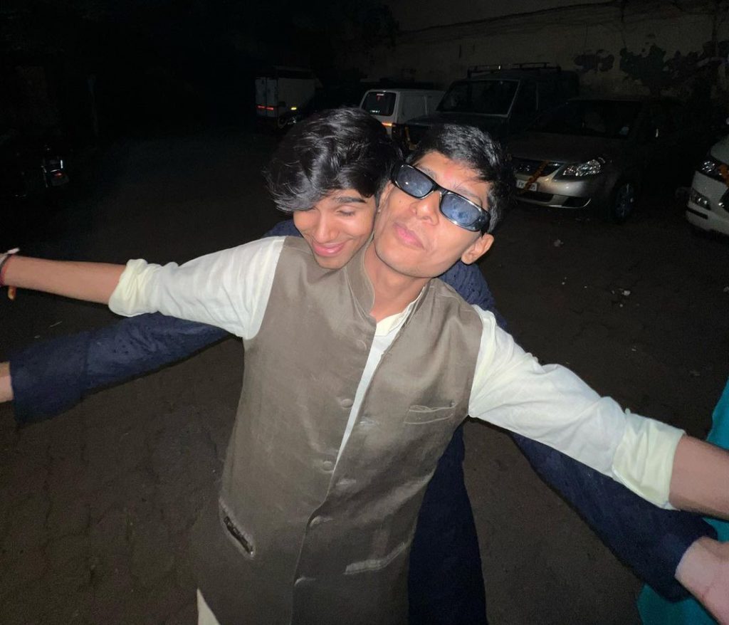 Snapinsta.app_312481156_869200860755957_133589750200004999_n_1080 - Social Nation Divya Fofani Aryan Kataria ganna gang content creators