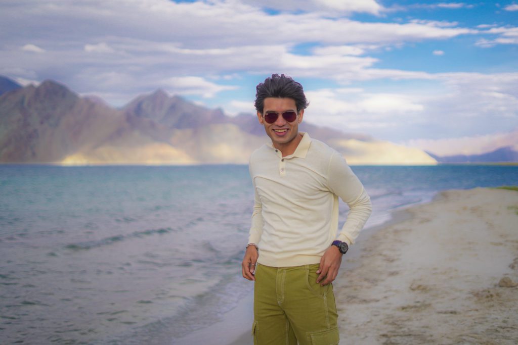 Hamza High Res. - Social Nation Hamza Syed green flag guy content creator World Kindness Day interview