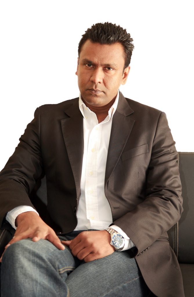 Profil image-Mr Shabir Momin-Headshot - Social Nation Shabir Momin MD CTO leader NewMedia Holding, One Digital Entertainment, OneAxcess, International Men's Day National Entrepreneur Day business