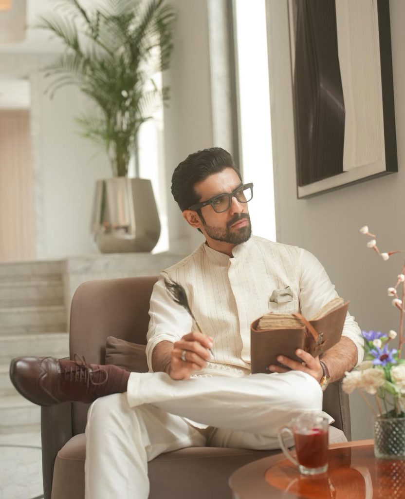 Chai & Kurta Crisp, Vibes Soft✨ ...Outfit- @kisah_inLocation- @thetivoli.newdelhi#TheFormalEdit (1) - Social Nation Festive content and more!