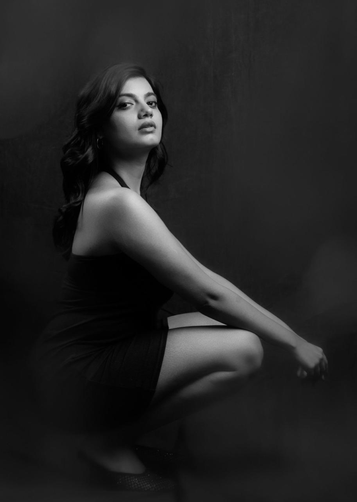 Sakshi Singh with black dress - Social Nation Sakshi Singh with black dress